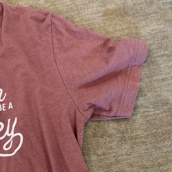 Kentucky Graphic T-Shirt in Maroon - Picture 4 of 5